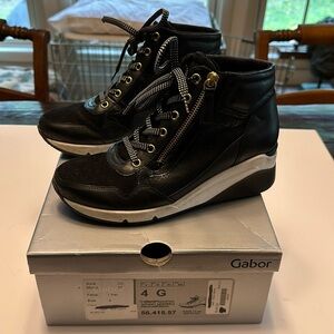 Gabor Black Hightop 6.5